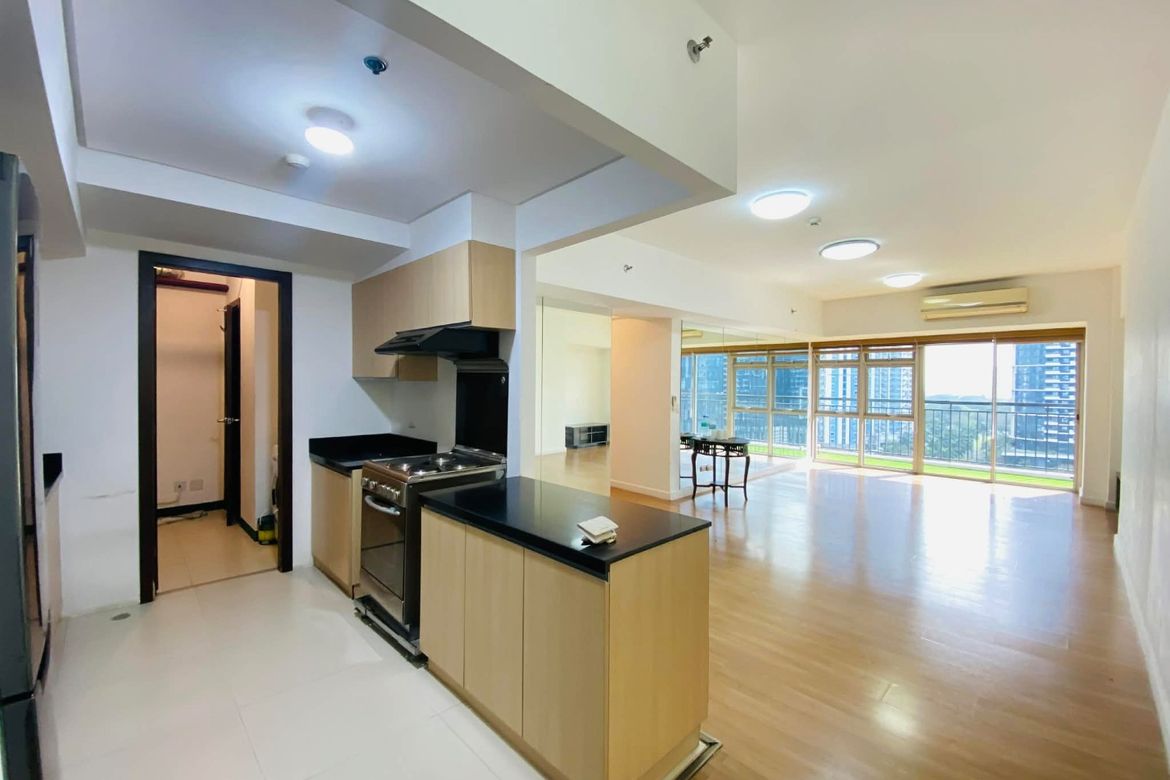 3 Bedroom Condo for Sale in Verve Residences, BGC, Taguig