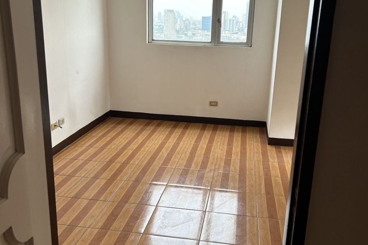 3 Bedroom Condo for Sale in Wack-Wack Greenhills, Mandaluyong, Metro Manila near MRT-3 Shaw Boulevard – photo 3