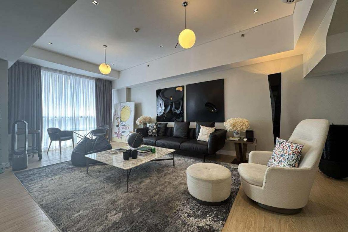 3 Bedroom Condo for Sale in Wack-Wack Greenhills, Mandaluyong, Metro Manila near MRT-3 Shaw Boulevard
