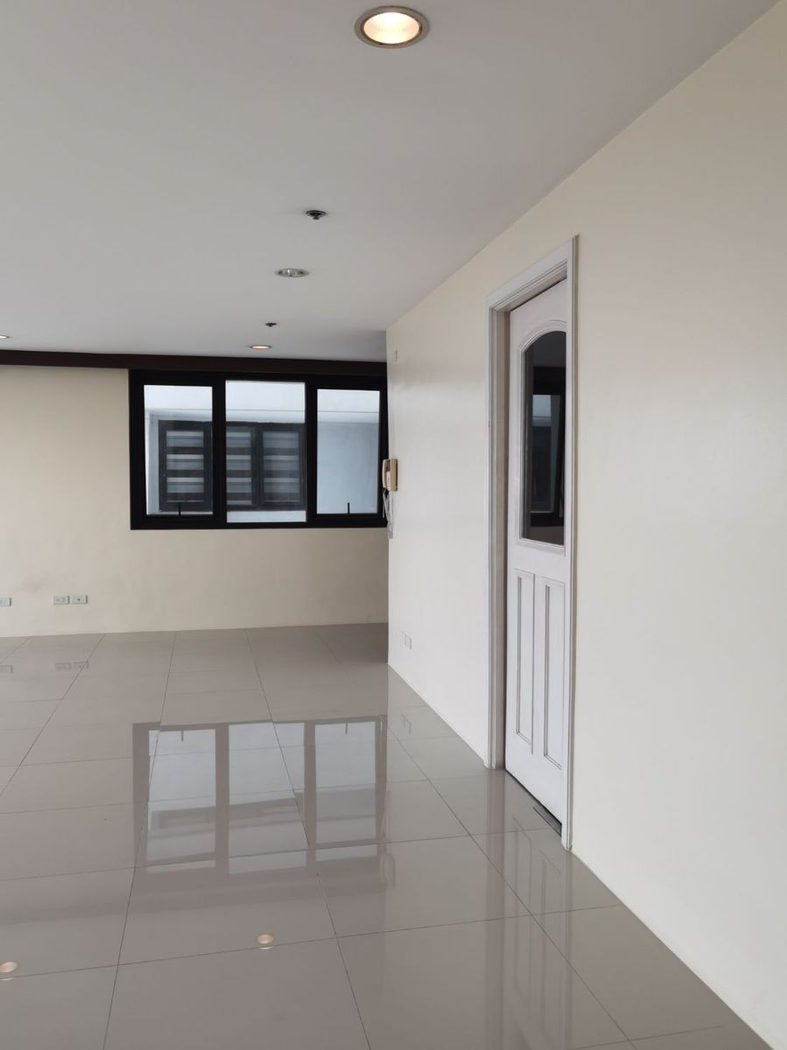 3-Bedroom Corner Condo Unit for Sale in One Balete, New Manila, Quezon City – photo 2
