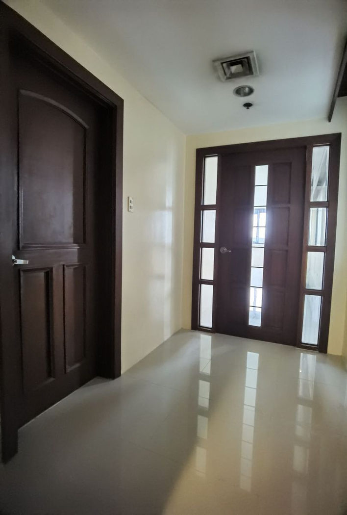 3-Bedroom Corner Condo Unit for Sale in One Balete, New Manila, Quezon City – photo 4