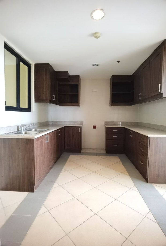 3-Bedroom Corner Condo Unit for Sale in One Balete, New Manila, Quezon City – photo 6