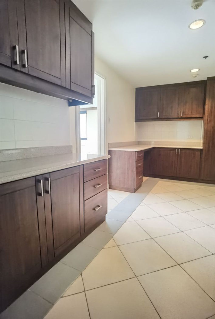 3-Bedroom Corner Condo Unit for Sale in One Balete, New Manila, Quezon City – photo 9