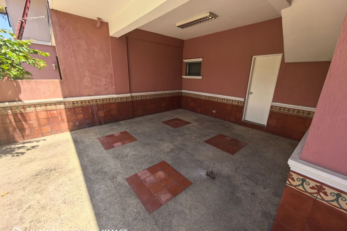 3 Bedroom House for Rent in Banilad, Mandaue, Cebu photo 3