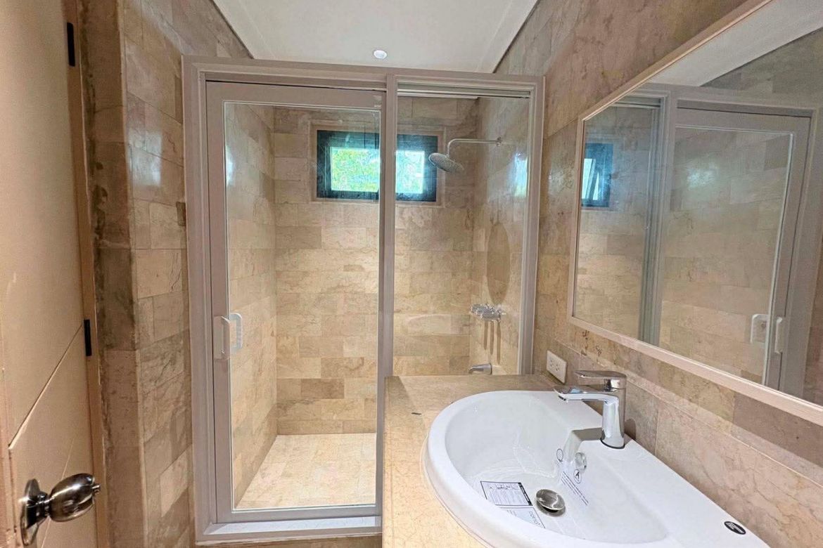 3 Bedroom House for Rent in Bel-Air, Makati, Metro Manila near MRT-3 Buendia photo 8