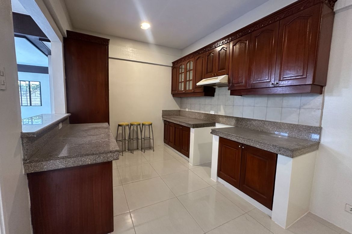 3 Bedroom House for Rent in BF Homes, Parañaque, Metro Manila photo 6