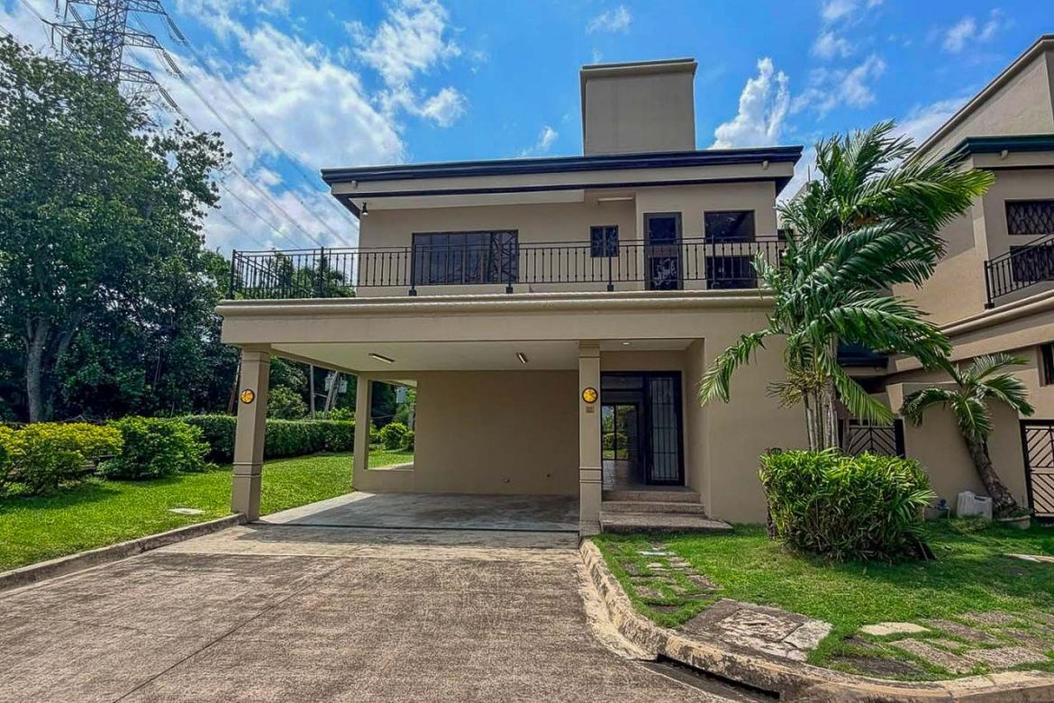 3 Bedroom House for Rent in Cabancalan, Mandaue, Cebu photo 3