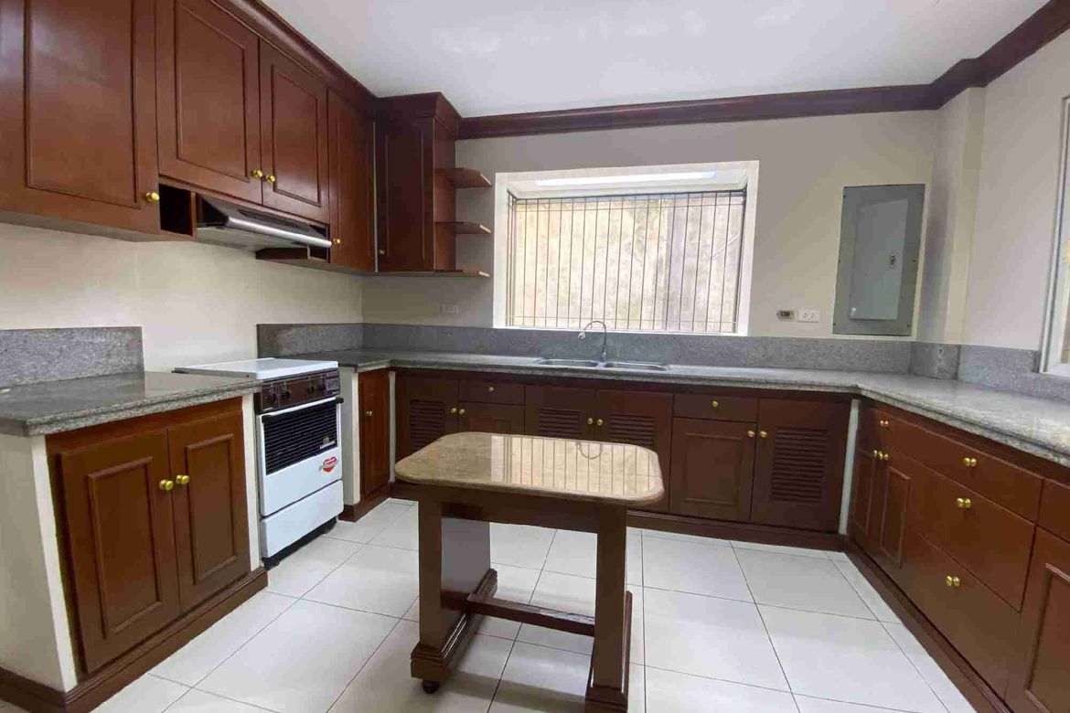 3 Bedroom House for Rent in Centro, Mandaue, Cebu photo 6