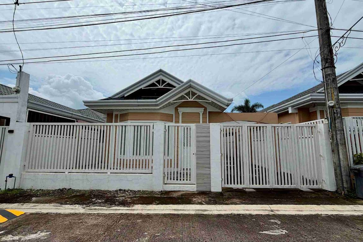 3 Bedroom House for Rent in Cutcut, Angeles, Pampanga