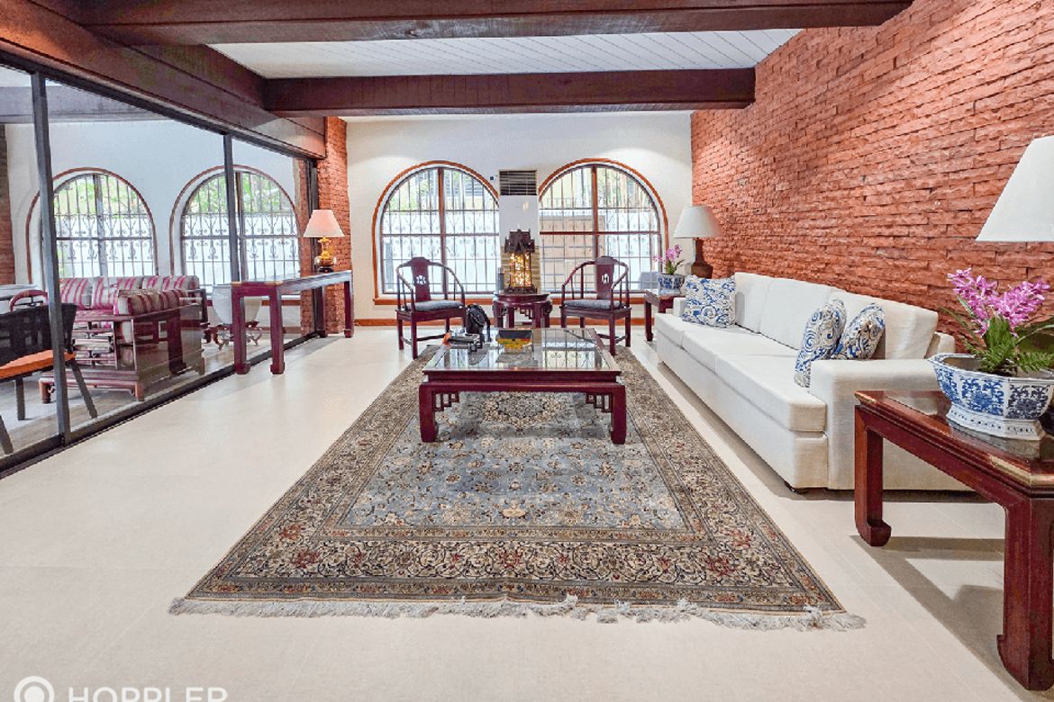 3 Bedroom House for Rent in Dasmariñas North, Makati, Metro Manila near MRT-3 Magallanes photo 4
