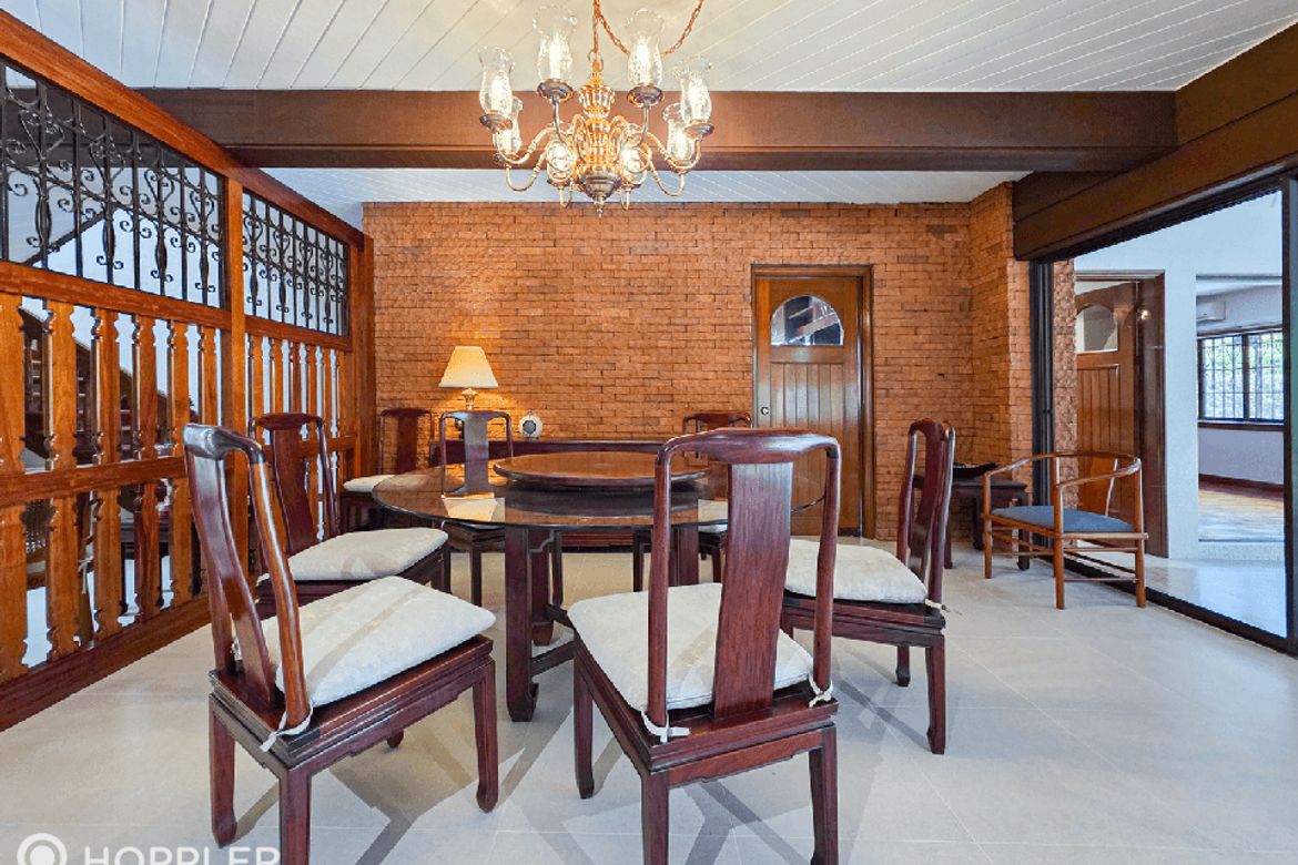3 Bedroom House for Rent in Dasmariñas North, Makati, Metro Manila near MRT-3 Magallanes photo 5