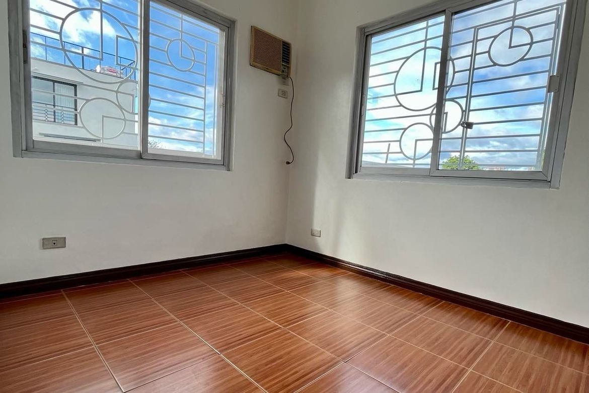 3 Bedroom House for Rent in Holy Spirit, Quezon City, Metro Manila photo 2