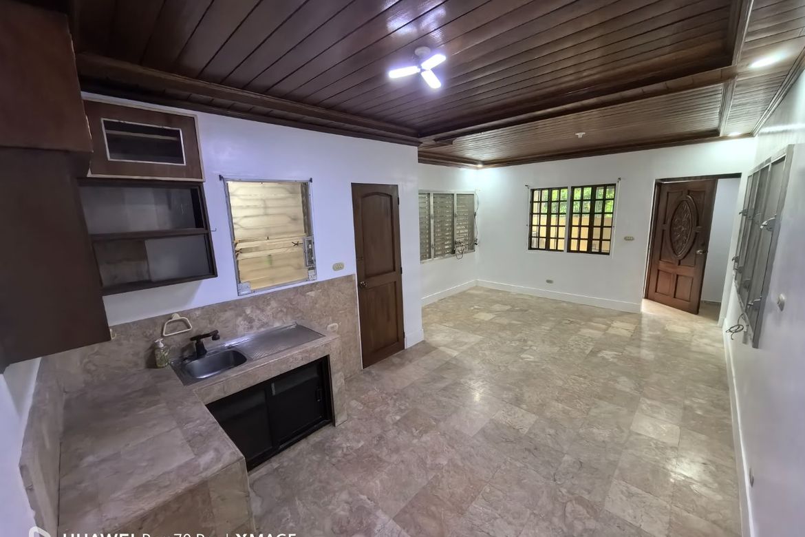 3 Bedroom House for Rent in Mabolo, Cebu City, Cebu photo 6