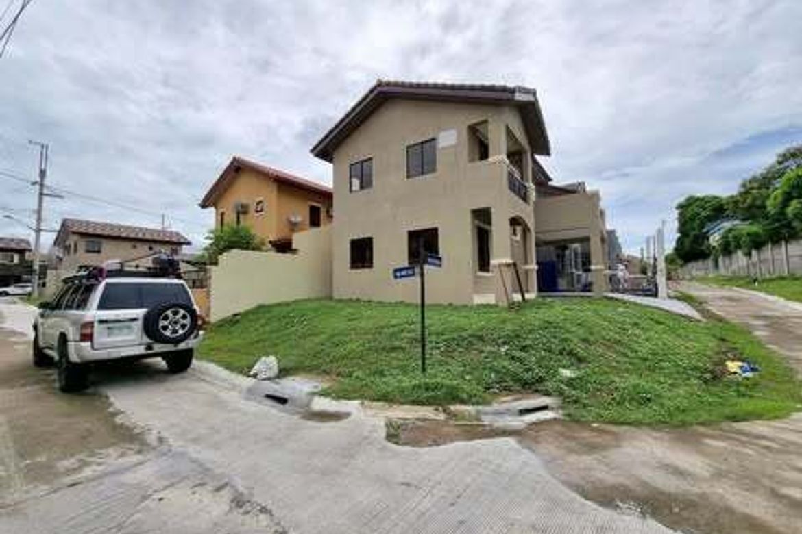 3 Bedroom House for Rent in P.F. Espiritu VIII, Bacoor, Cavite photo 4