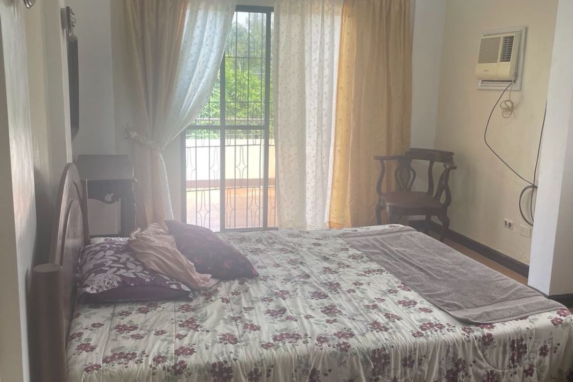 3 Bedroom House for Rent in Royale Tagaytay Estates, Buck Estate, Alfonso, Cavite photo 5