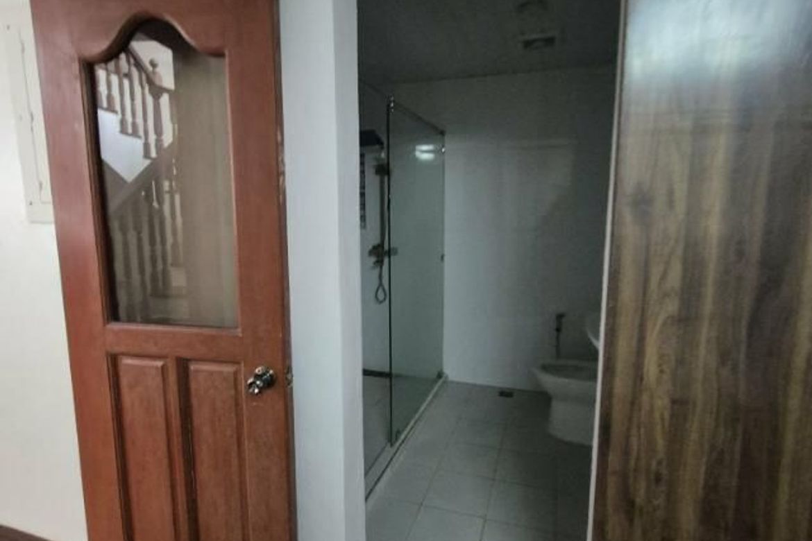 3 Bedroom House for Rent in Royale Tagaytay Estates, Buck Estate, Alfonso, Cavite photo 8