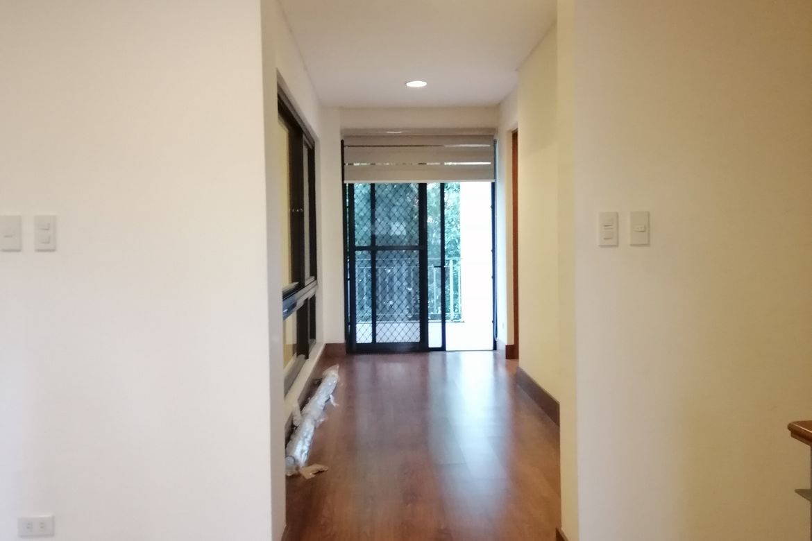 3 Bedroom House for Rent in San Lorenzo, Makati, Metro Manila near MRT-3 Ayala photo 3