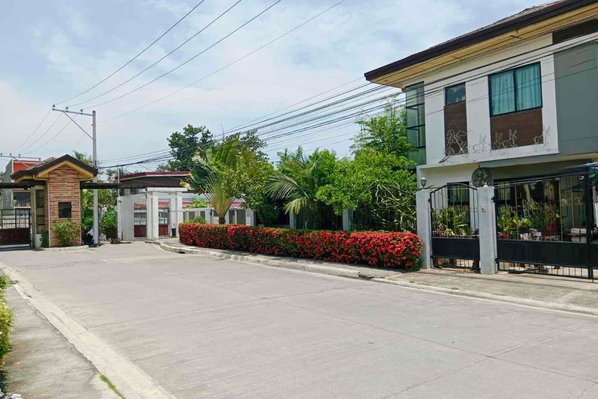 3 Bedroom House for Rent in ZEN RESIDENCES AT VIZKAYA, Tulay, Minglanilla, Cebu