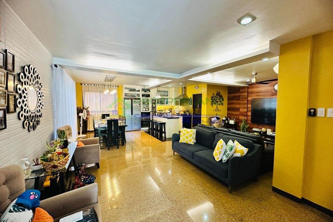 3 Bedroom House for Sale in Alabang, Muntinlupa, Metro Manila – photo 3