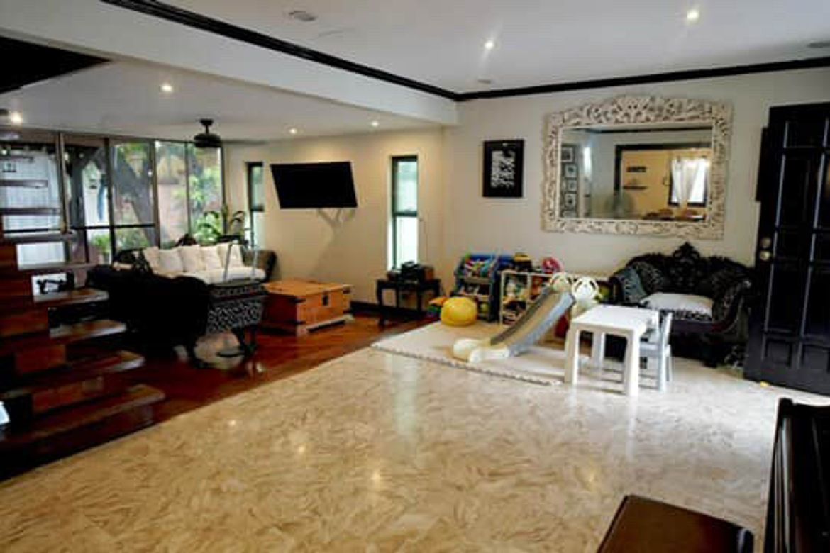 3 Bedroom House for Sale in Alabang, Muntinlupa, Metro Manila – photo 6
