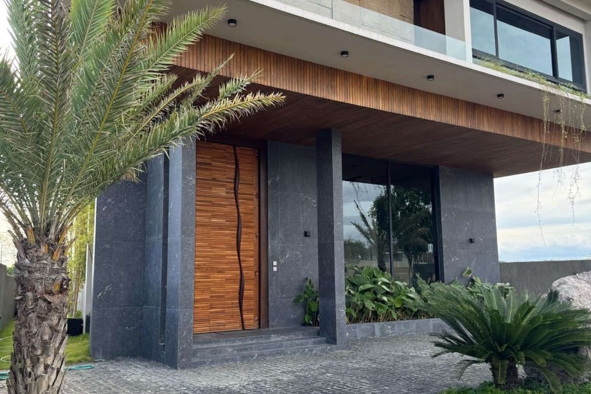 3 Bedroom House for Sale in Almanza Dos, Las Piñas, Metro Manila – photo 2