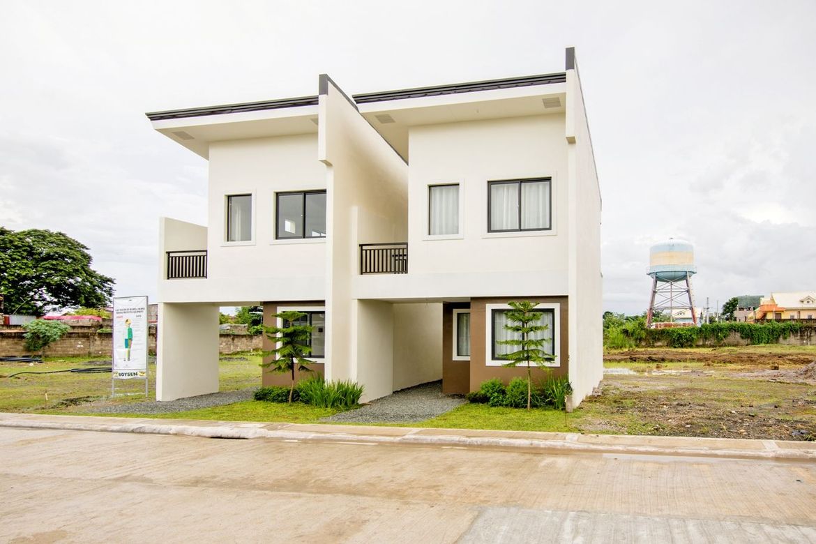 3 Bedroom House for Sale in Aplaya, Santa Rosa, Laguna