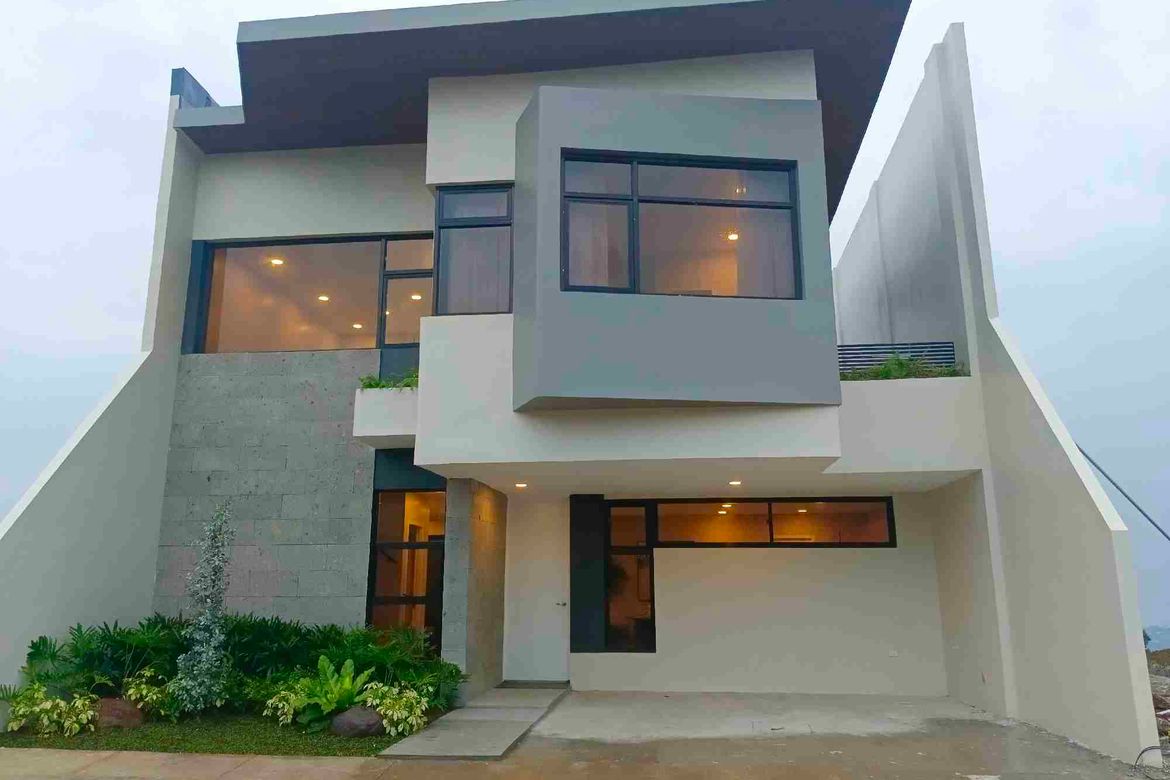 3 Bedroom House for Sale in Aurella Ridge, Pantok, Binangonan, Rizal