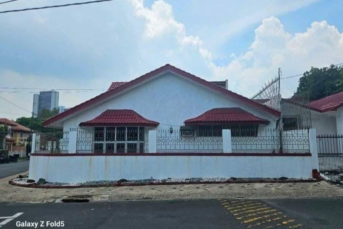 3 Bedroom House for Sale in Ayala Alabang Village, New Alabang Village, Muntinlupa, Metro Manila – photo 2