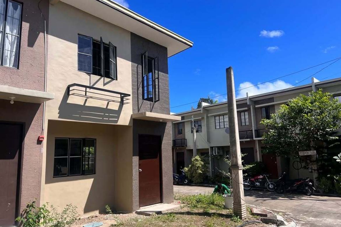3 Bedroom House for Sale in Balayagmanok, Bacong, Negros Oriental