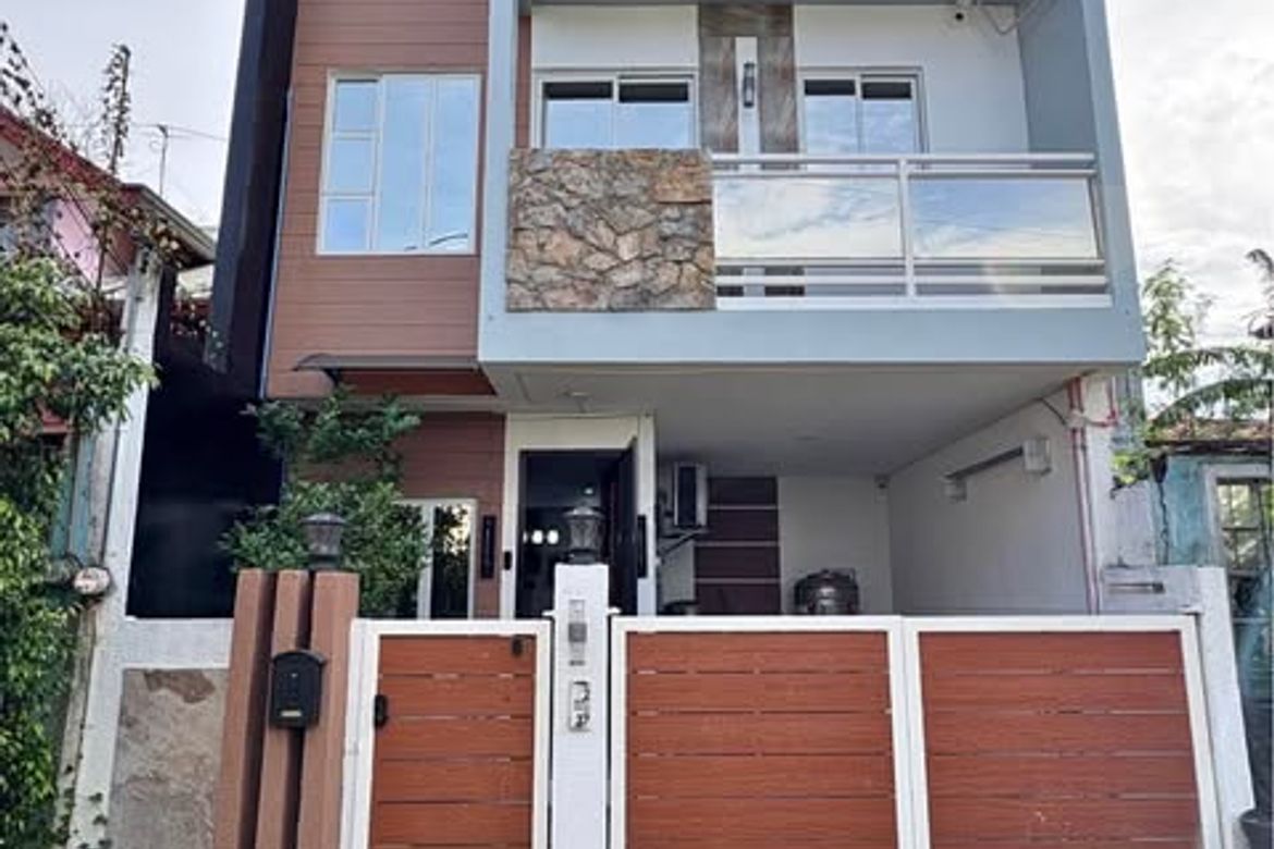 3 Bedroom House for Sale in Balibago, Santa Rosa, Laguna