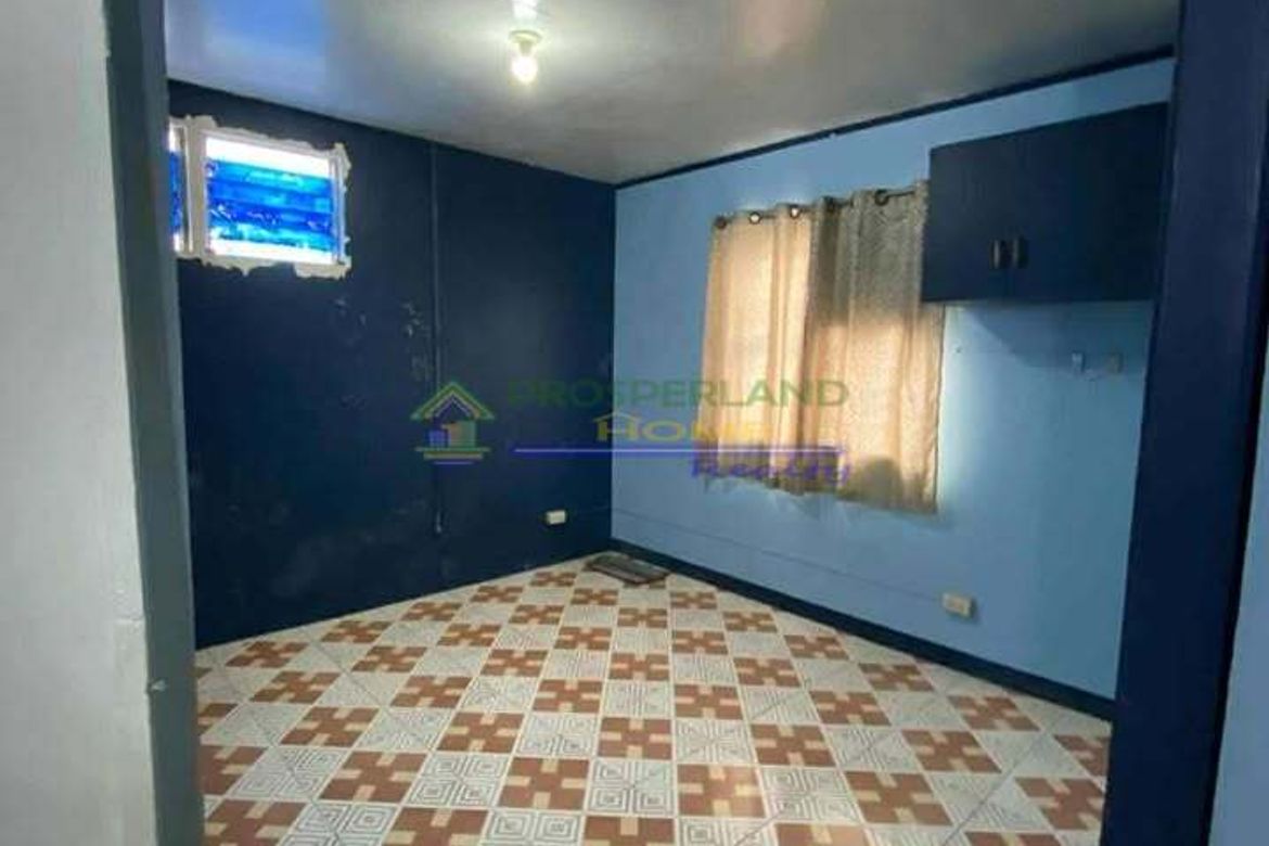 3 Bedroom House for Sale in Barangay 176, Caloocan, Metro Manila