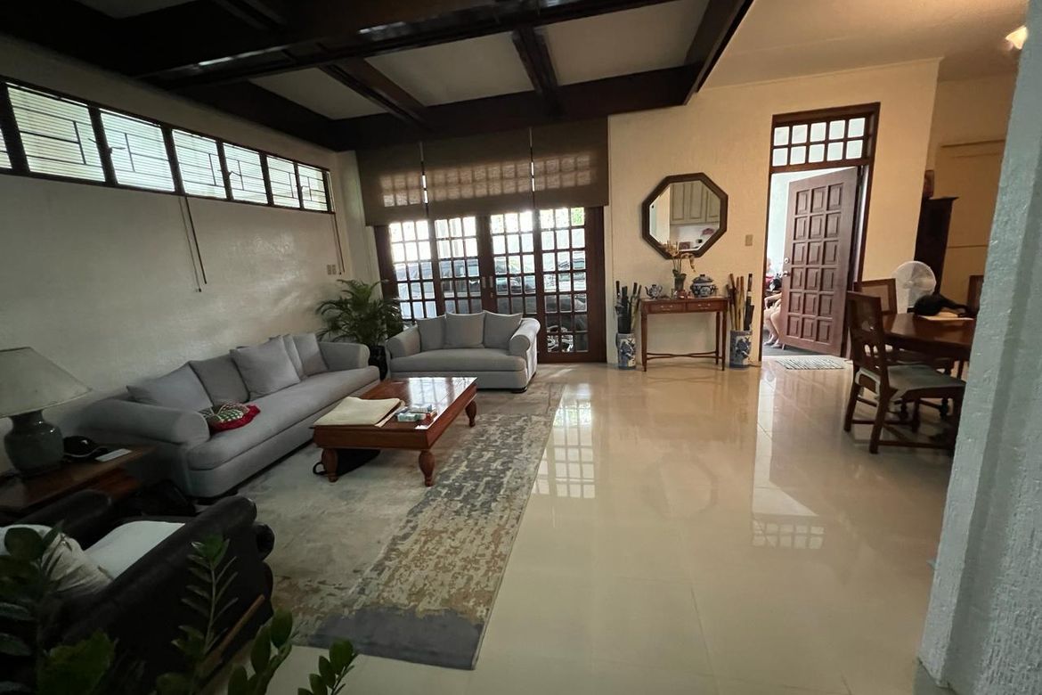 3 Bedroom House for Sale in Barangay 201, Pasay, Metro Manila