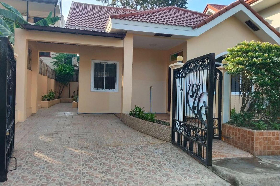 3 Bedroom House for Sale in Basak, Lapu-Lapu, Cebu