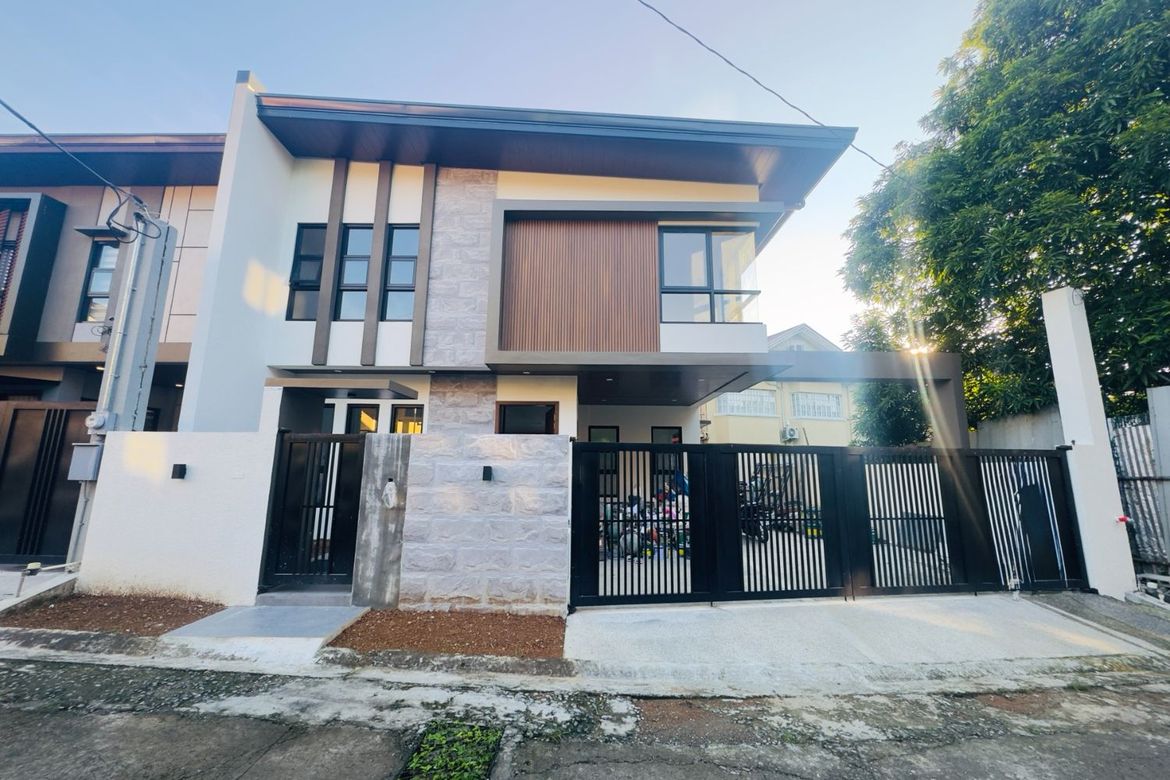 3 Bedroom House for Sale in Batasan Hills, Quezon City, Metro Manila