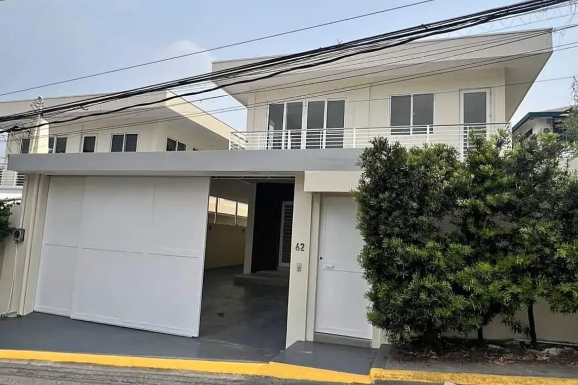 3 Bedroom House for Sale in Batasan Hills, Quezon City, Metro Manila