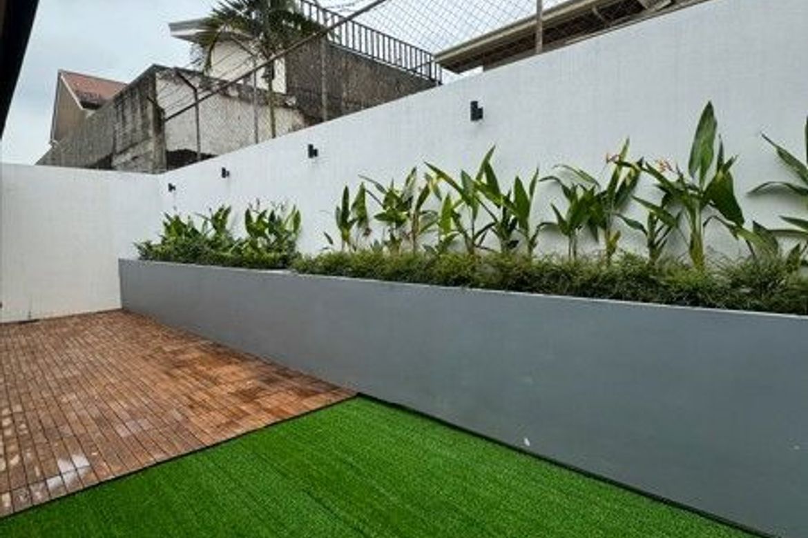 3 Bedroom House for Sale in Batasan Hills, Quezon City, Metro Manila – photo 2