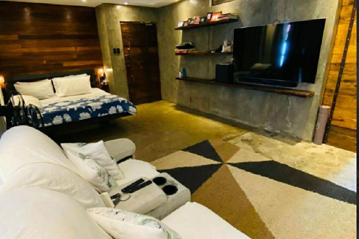 3 Bedroom House for Sale in BF Homes, Parañaque, Metro Manila