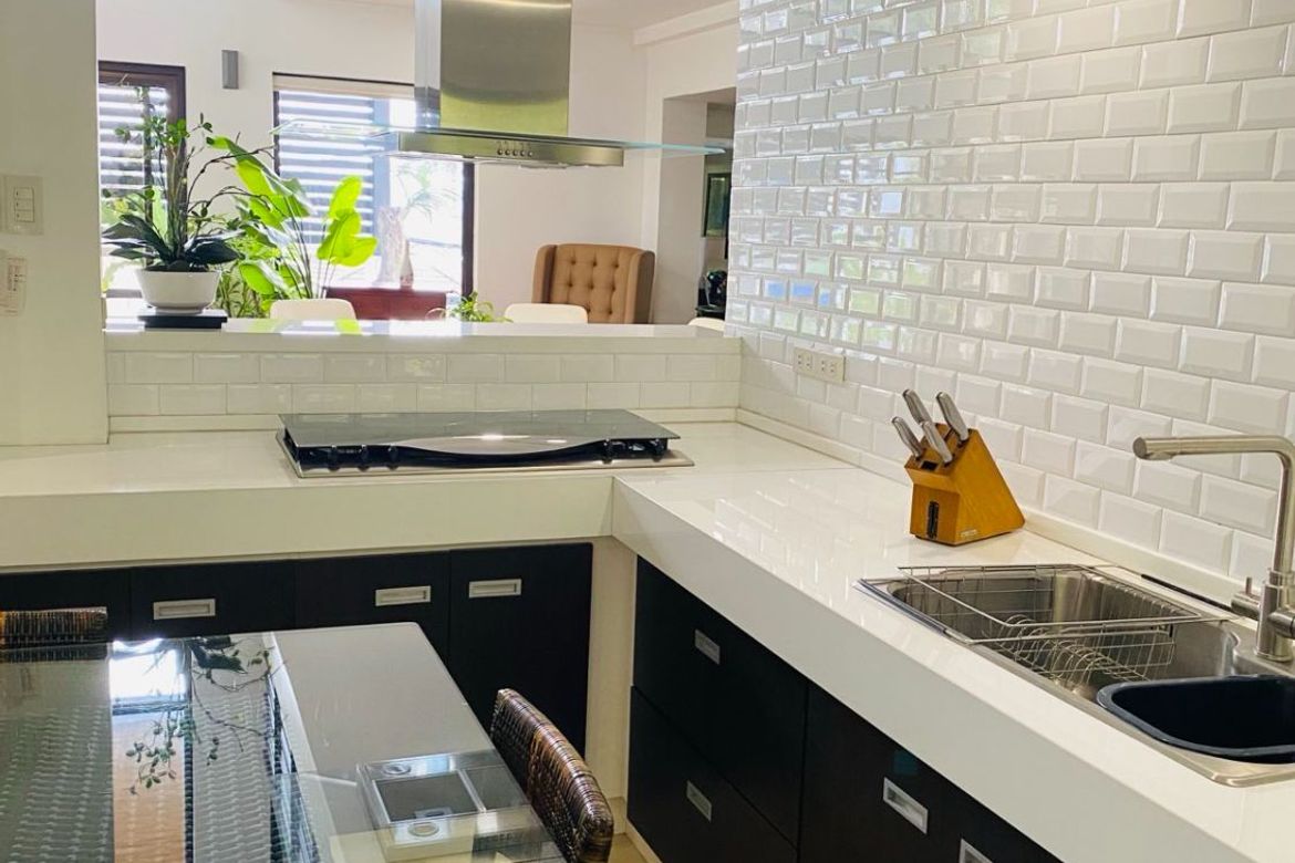 3 Bedroom House for Sale in Blue Ridge A, Quezon City, Metro Manila near LRT-2 Katipunan – photo 7