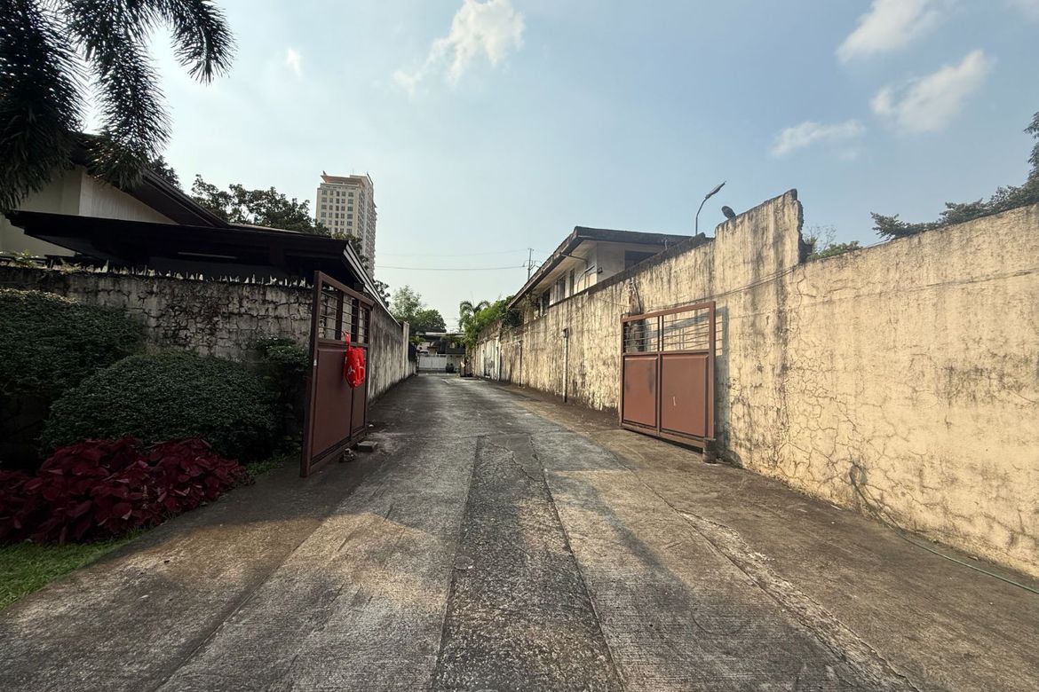 3 Bedroom House for Sale in Blue Ridge A, Quezon City, Metro Manila – photo 3