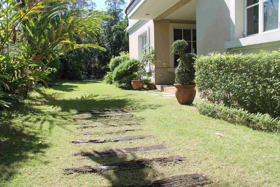 3 Bedroom House for Sale in Brentville International, Mampalasan, Biñan, Laguna