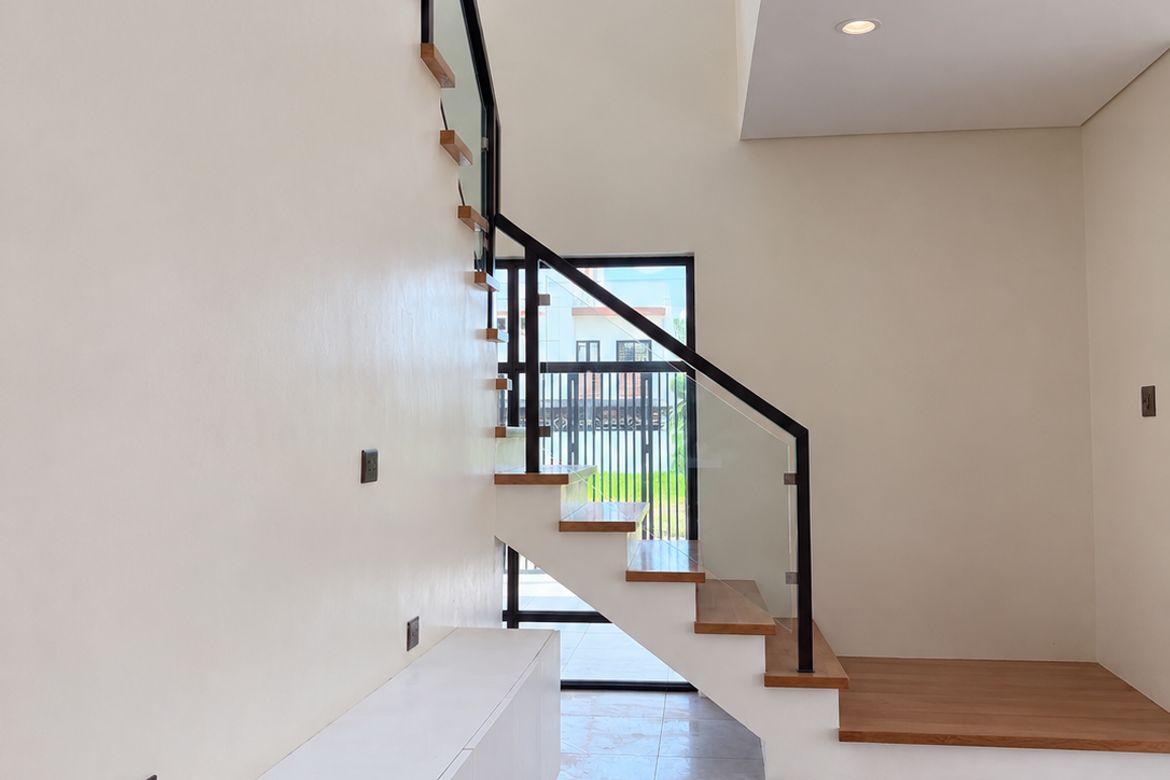 3 Bedroom House for Sale in Burol I, Dasmariñas, Cavite – photo 5