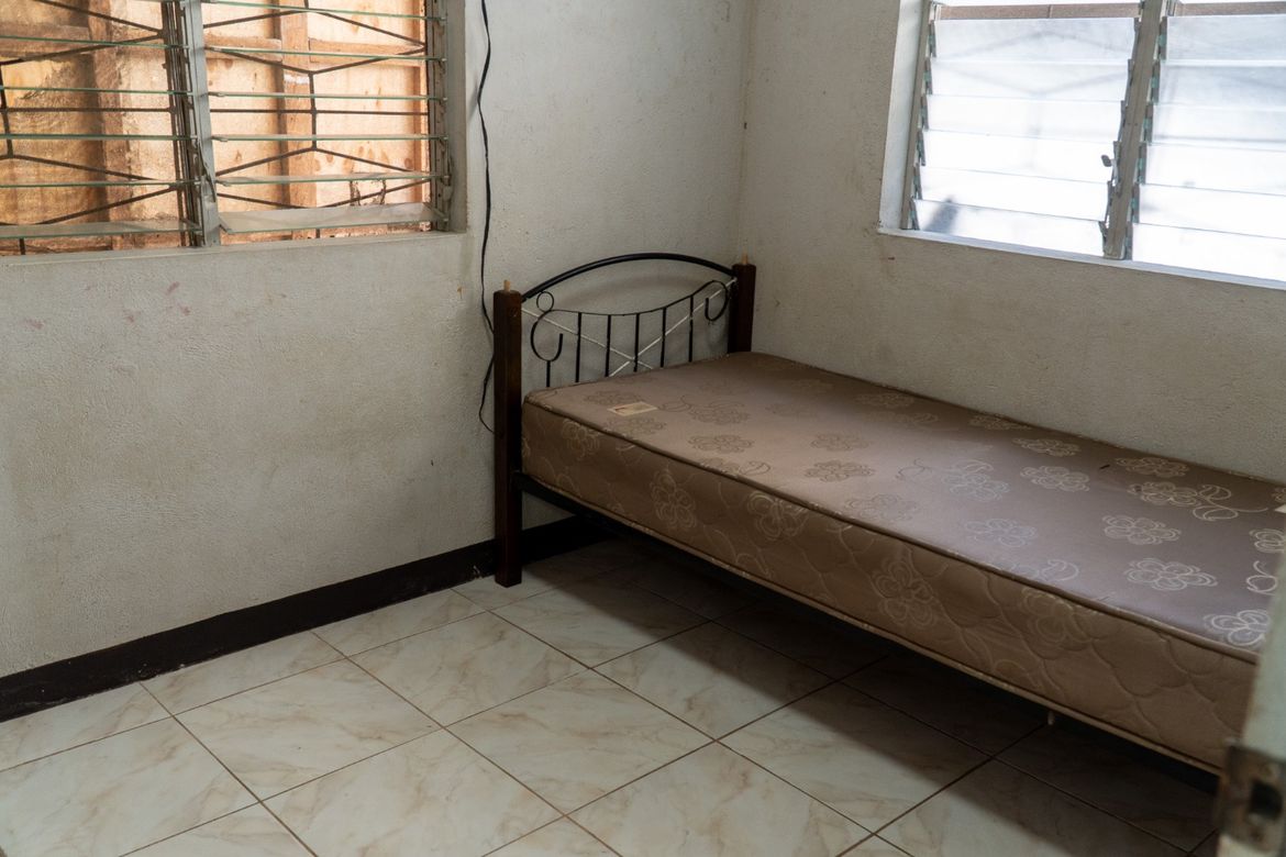 3 Bedroom House for Sale in Calangag, Bacong, Negros Oriental – photo 8
