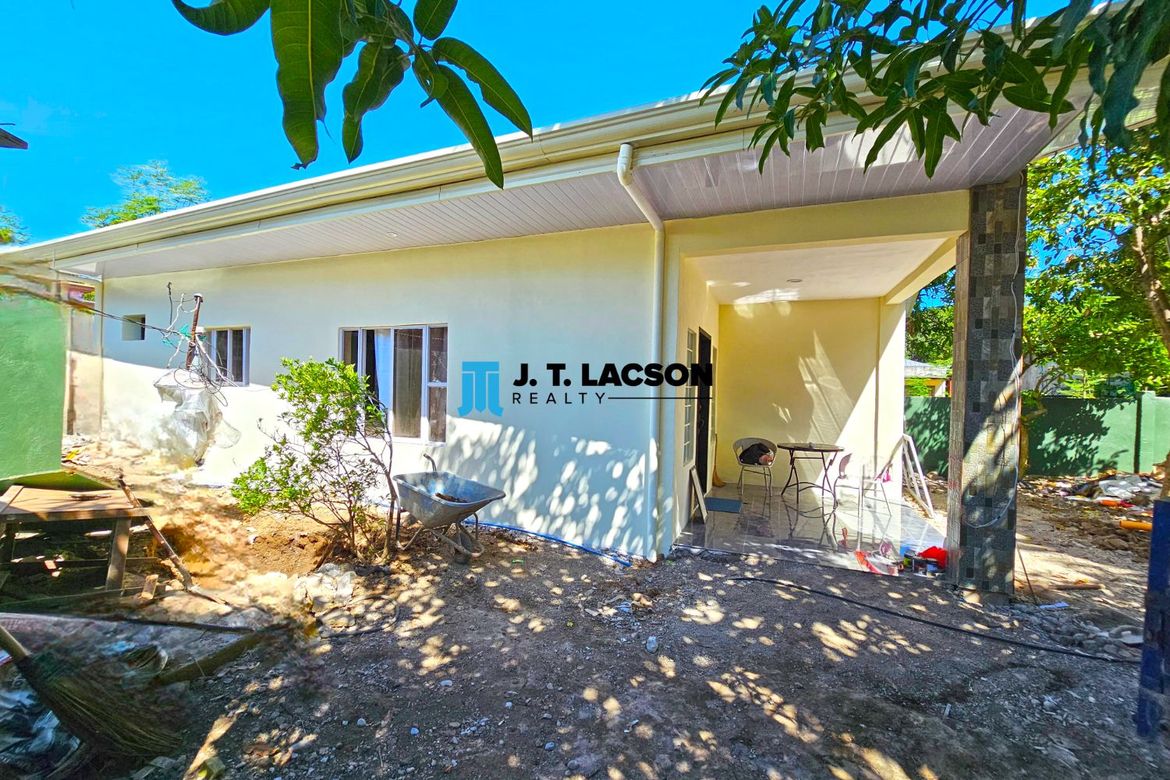 3 Bedroom House for Sale in Camanjac, Dumaguete, Negros Oriental