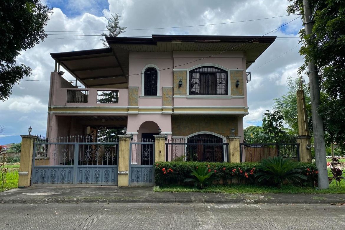 3 Bedroom House for Sale in Canlubang, Calamba, Laguna – photo 2
