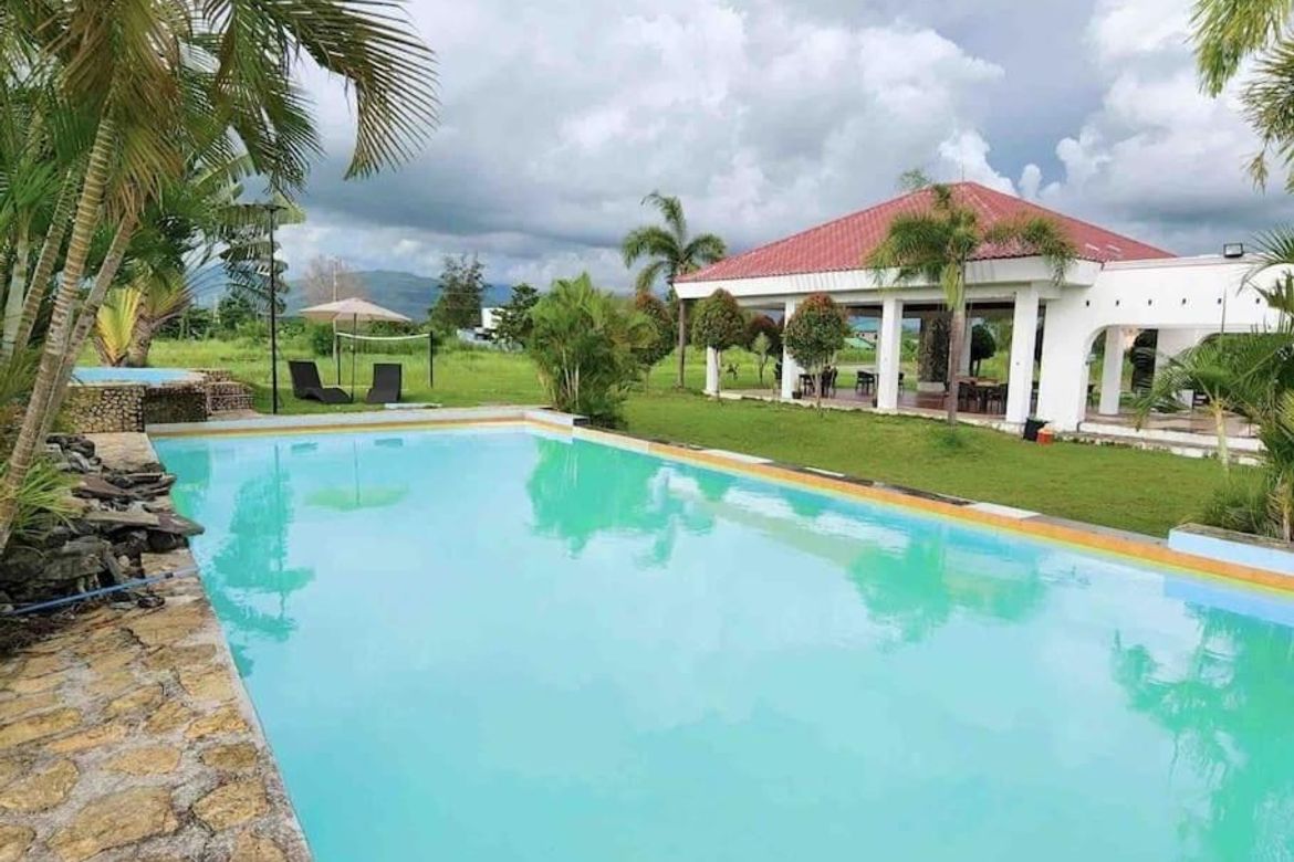 3 Bedroom House for Sale in Capitol Park Homes, Ramon Magsaysay, Quezon City, Metro Manila near LRT-1 Roosevelt – photo 3