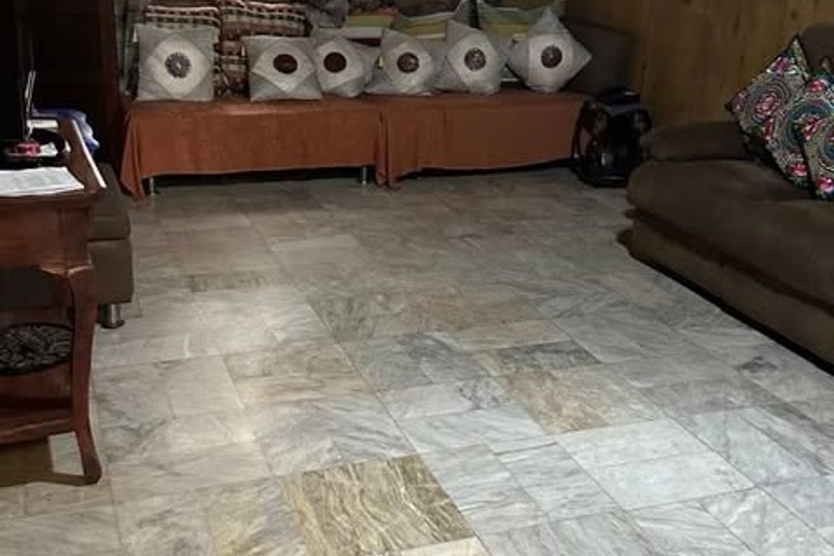 3 Bedroom House for Sale in Cembo, Makati, Metro Manila near MRT-3 Guadalupe