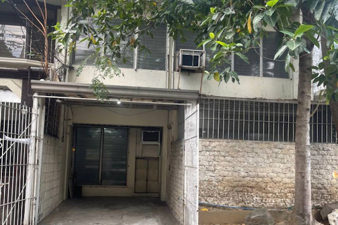 3 Bedroom House for Sale in Centuria Medical Makati, Guadalupe Viejo, Makati City near MRT-3 Guadalupe – photo 11