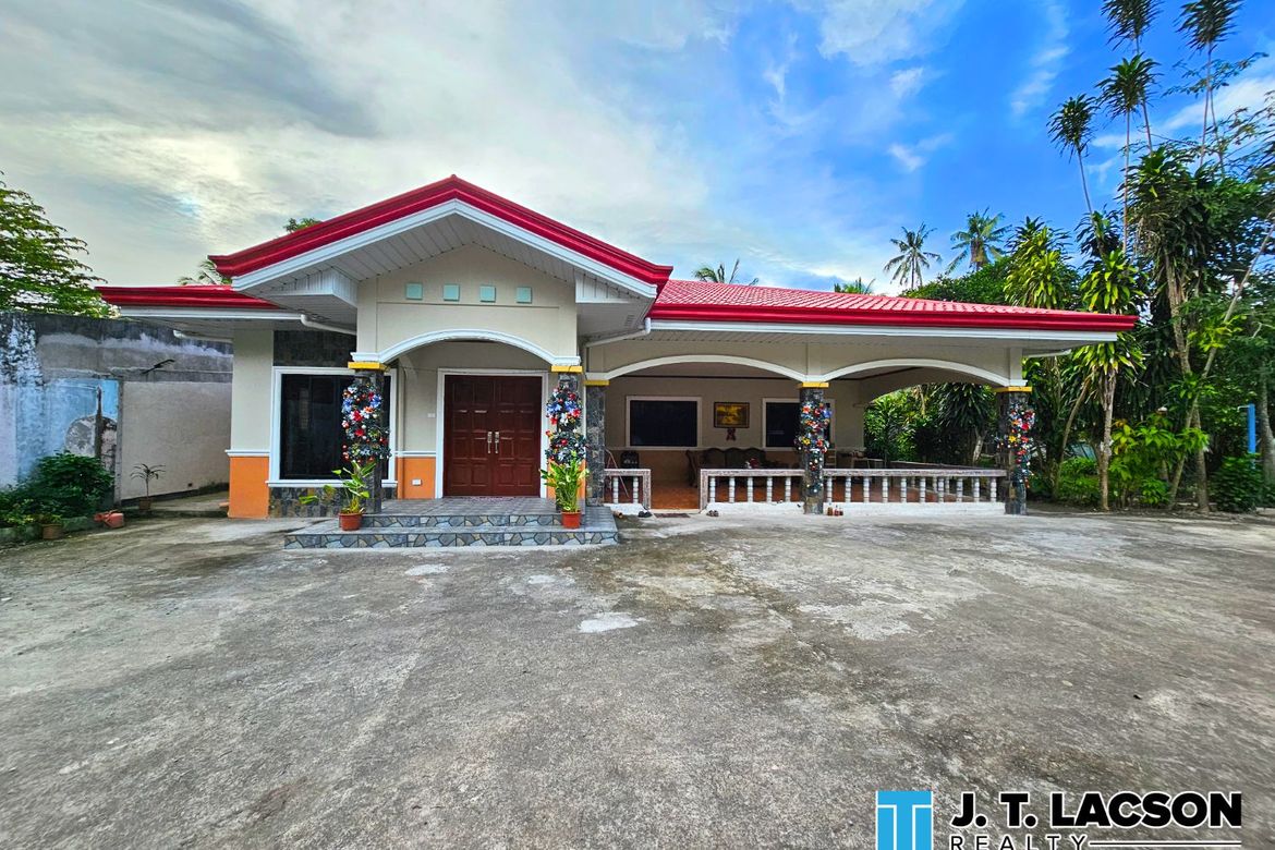 3 Bedroom House for Sale in Combado, Bacong, Negros Oriental