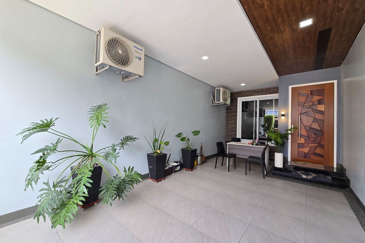 3 Bedroom House for Sale in Commonwealth, Quezon City, Metro Manila – photo 5