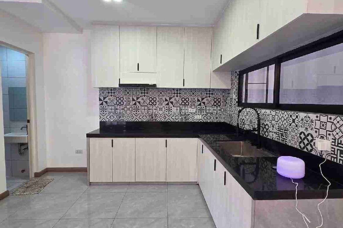 3 Bedroom House for Sale in Concepcion Uno, Marikina, Metro Manila – photo 6